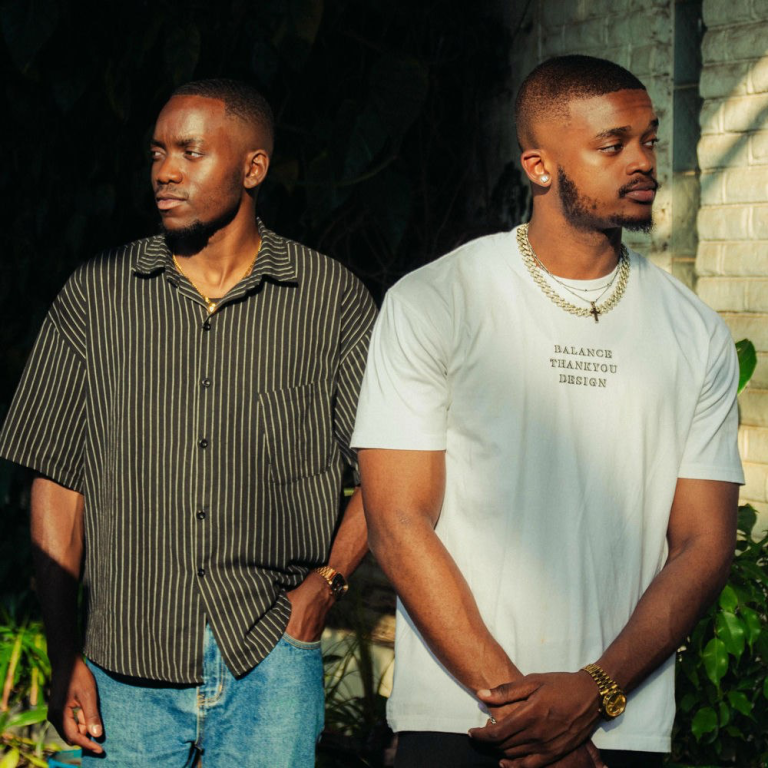 Deo Cruger – Moon & Back